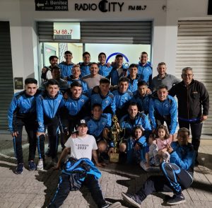Lee más sobre el artículo Así recibimos en Radio City a los campeones de Paraná
