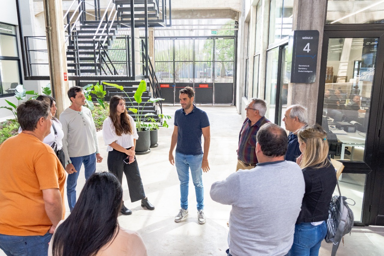 Lee más sobre el artículo El Intendente recibió a las nuevas comisiones vecinales