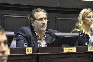 Lee más sobre el artículo Julio Pasqualin: «Debemos homenajear a Raúl Alfonsín y a la Democracia con nuestras decisiones»