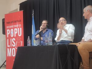 Lee más sobre el artículo Con gran concurrencia, la Jornada de la UCR contó con la presencia del Diputado Quetglas