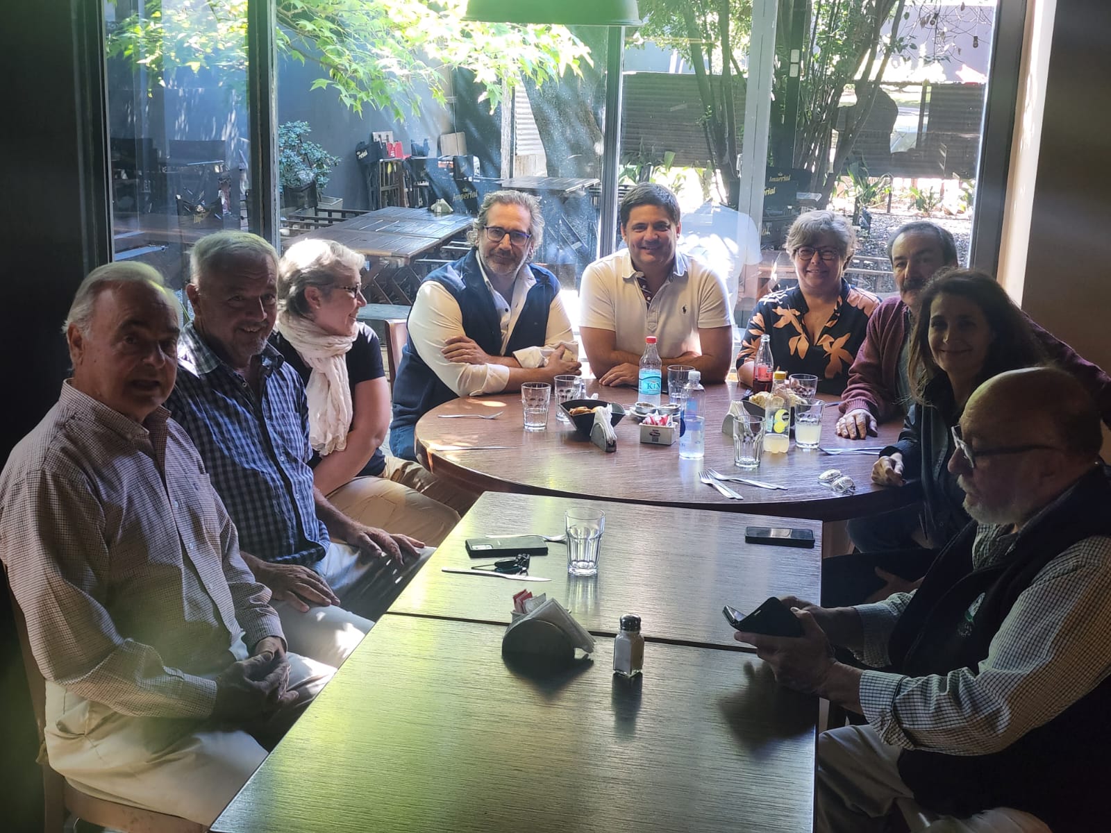 Lee más sobre el artículo El radicalismo bonaerense intensifica su accionar en varios distritos