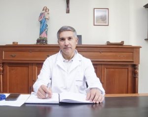 Lee más sobre el artículo El Dr. Enrique Ledesma es el nuevo Director Ejecutivo del Hospital San Felipe