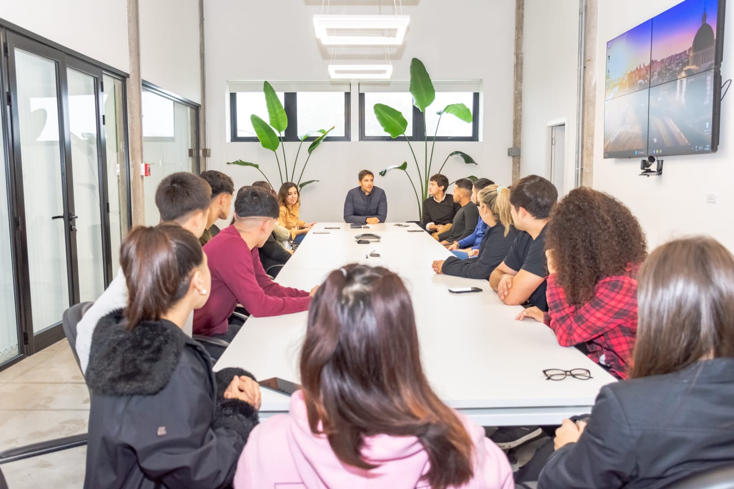 Lee más sobre el artículo Santiago Passaglia se reunió con el equipo de Juventud