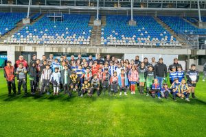 Lee más sobre el artículo Cerca de 3000 chicos de Baby Fútbol recibieron su conjunto deportivo