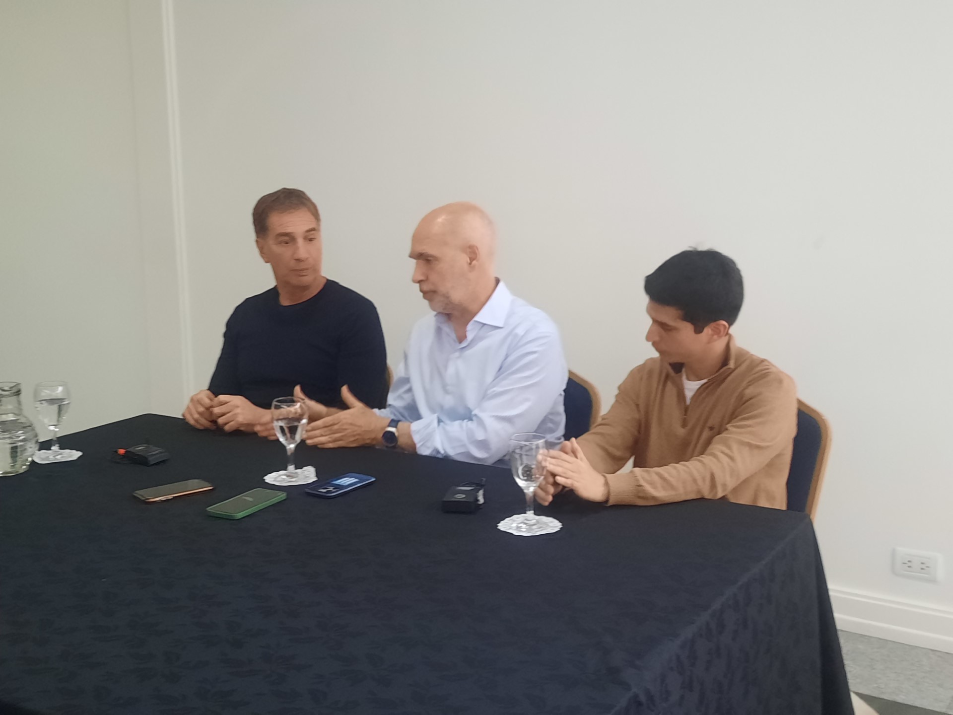 Lee más sobre el artículo Larreta estuvo en San Nicolás y expresó su sorpresa por la falta de una Secretaría de Seguridad