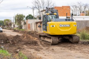 Lee más sobre el artículo Avanzan los trabajos de pavimentación en Barrio Moreno
