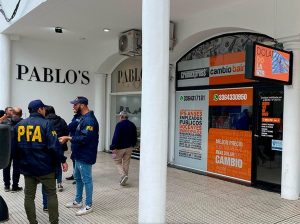 Lee más sobre el artículo Policía Federal y Afip realizan operativo en Cambio Baires San Nicolás