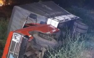 Lee más sobre el artículo Hallaron un camión que fue robado en Barrio Colombini