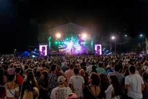 Lee más sobre el artículo Se viene el Festival Rico, con varios espectáculos al aire libre