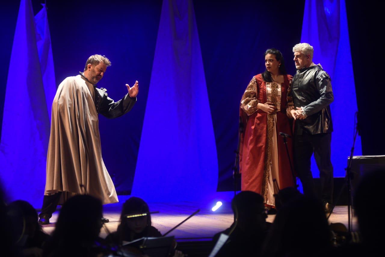 Lee más sobre el artículo Una noche vibrante en el Teatro Municipal