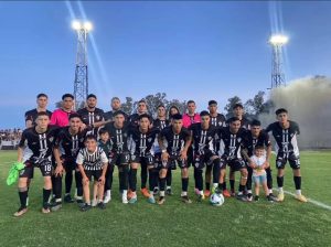 Lee más sobre el artículo La Emilia arrancó con todo y venció a Paraná en el estreno del Torneo Regional Amateur