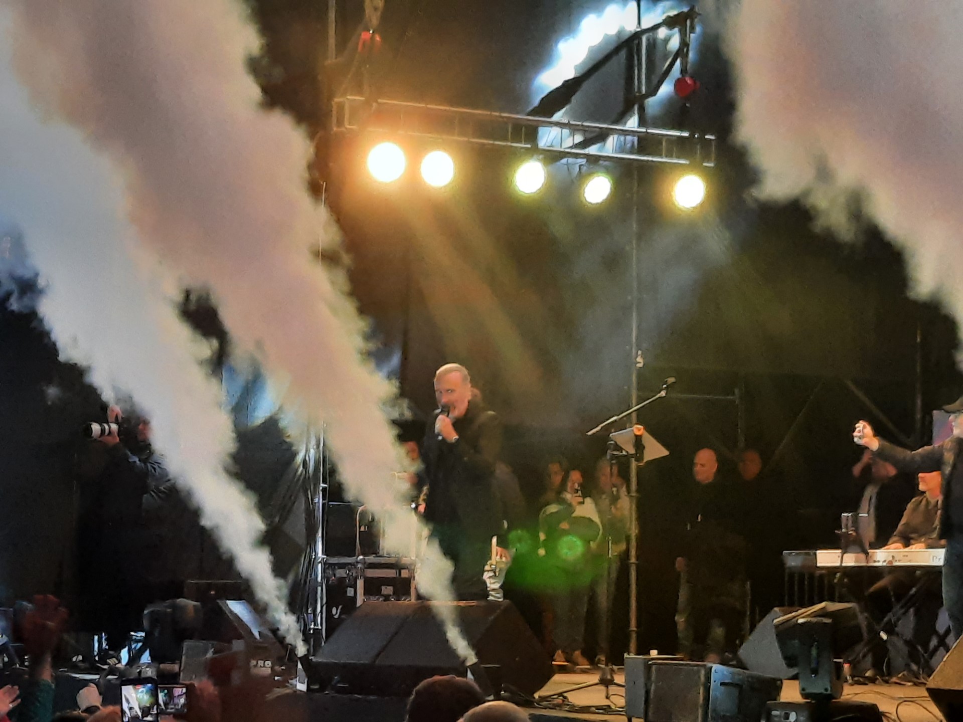 Lee más sobre el artículo Manuel Wirzt dio un show espectacular en la segunda noche del Festival Rico