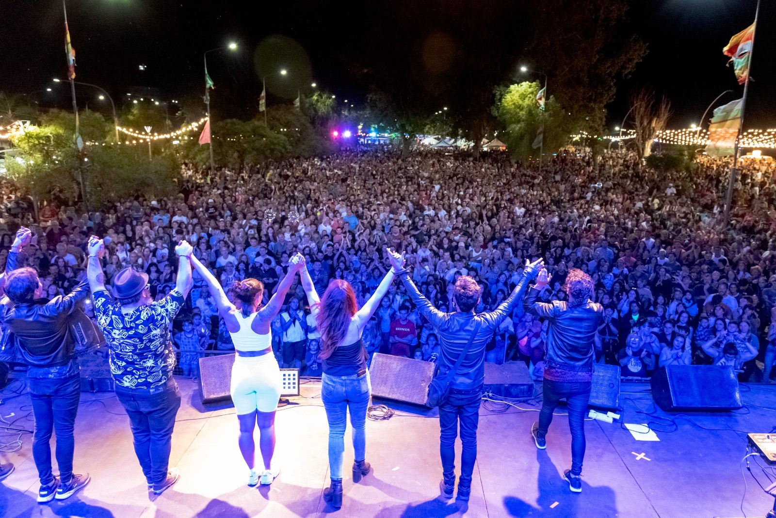 Lee más sobre el artículo Desde este viernes y hasta el lunes, se viene el «Festival Rico» en San Nicolás