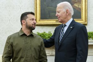 Lee más sobre el artículo Por qué algunos quieren traicionar a Ucrania