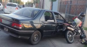 Lee más sobre el artículo Dos heridos en un accidente moto con auto