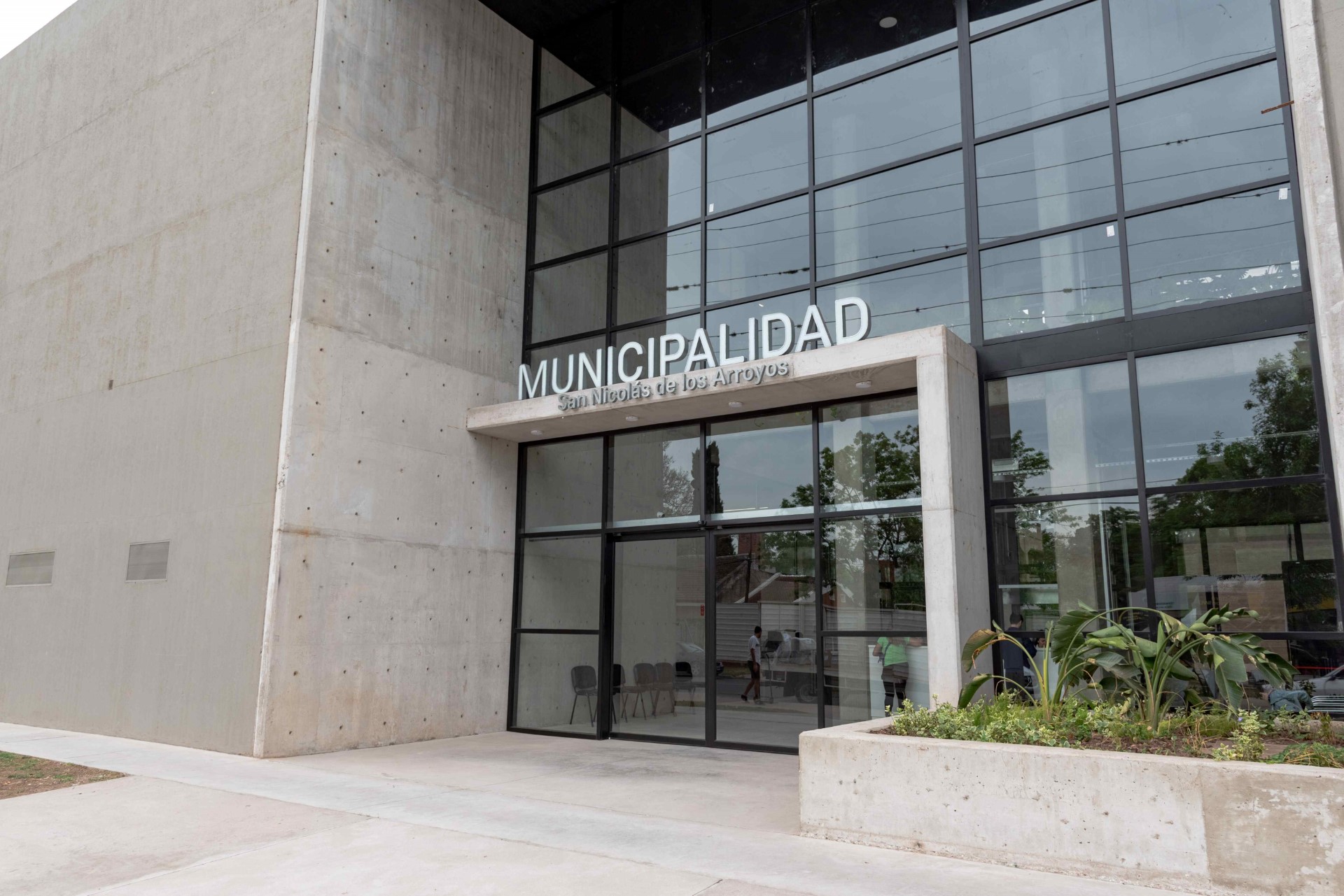 Lee más sobre el artículo Este viernes no habrá atención al público en dependencias municipales