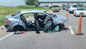 Lee más sobre el artículo Volcó un auto y hay cuatro heridos en Ramallo