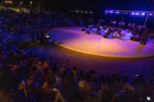 Lee más sobre el artículo Se realizó el Concierto Bajo las Estrellas en el Anfiteatro de San Nicolás