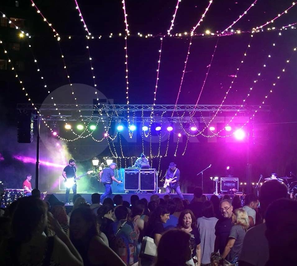 Lee más sobre el artículo Se realizó la segunda jornada de «La Hora de la Navidad» en la Plaza Mitre