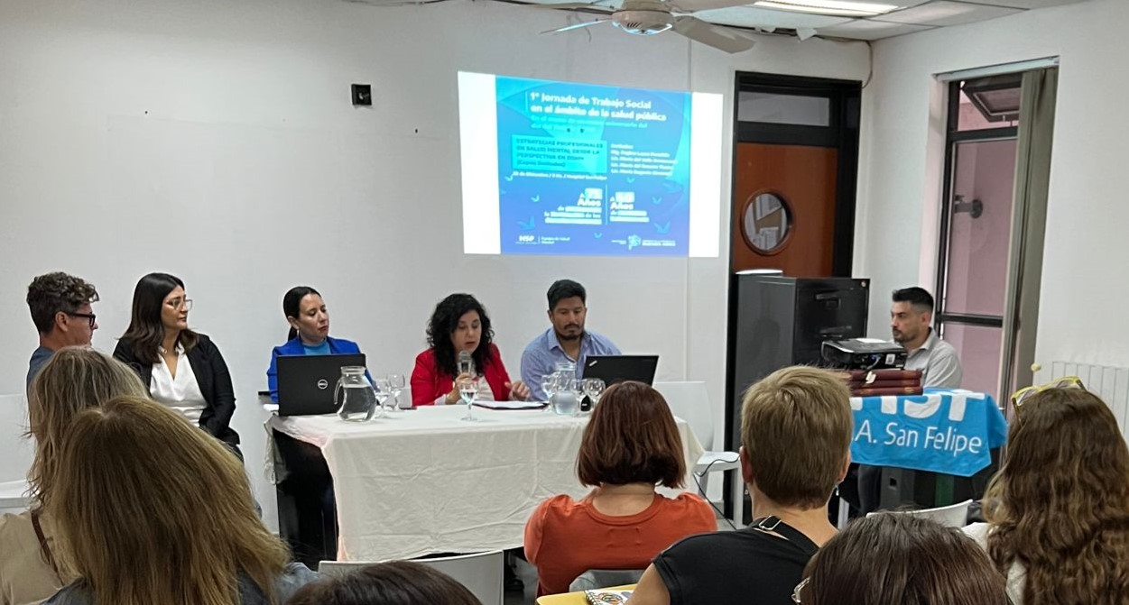 Lee más sobre el artículo Primera Jornada de Trabajo Social en el ámbito de la salud pública