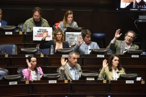Lee más sobre el artículo Los bloques minoritarios fueron corridos de las negociaciones de la Legislatura bonaerense