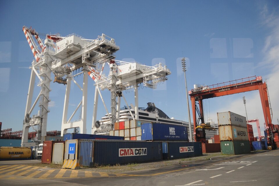 Lee más sobre el artículo El destino negro que le espera a la industria nacional con la apertura indiscriminada