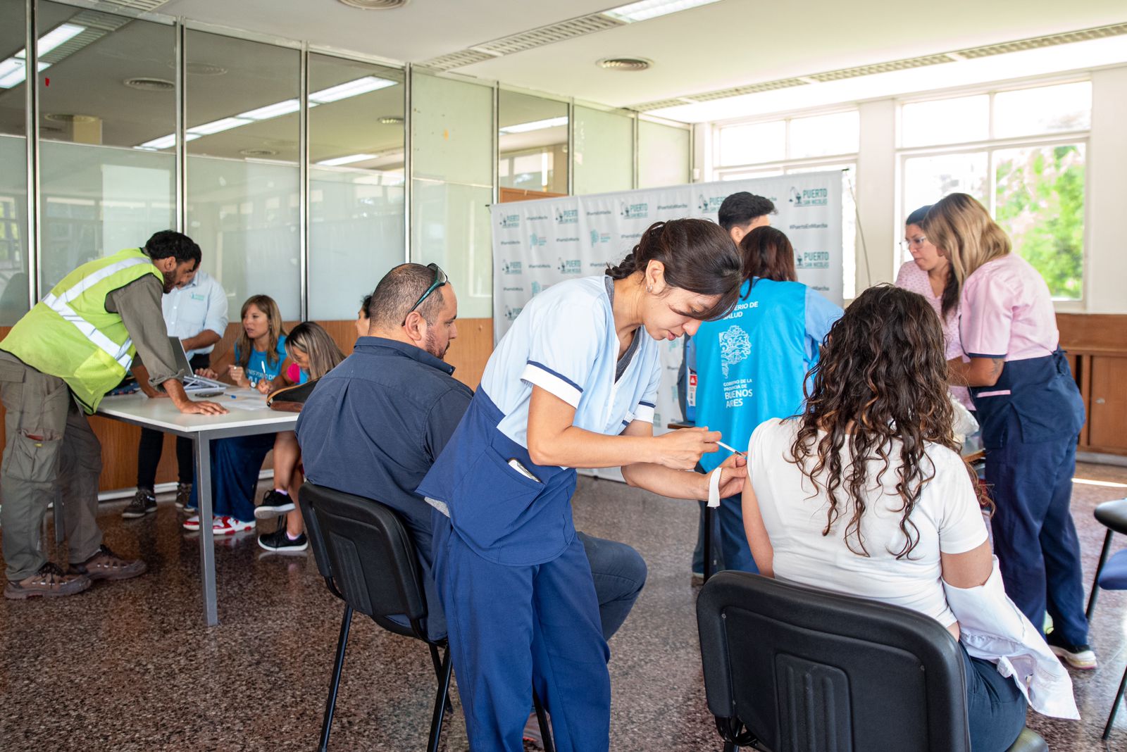 Lee más sobre el artículo Vacunaron en el Puerto contra la Fiebre Hemorrágica