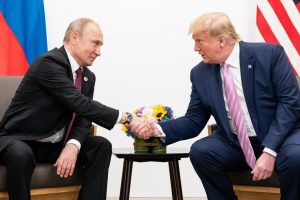 Lee más sobre el artículo Elecciones 2024: un año decisivo para Rusia, Ucrania, EE.UU. y Reino Unido