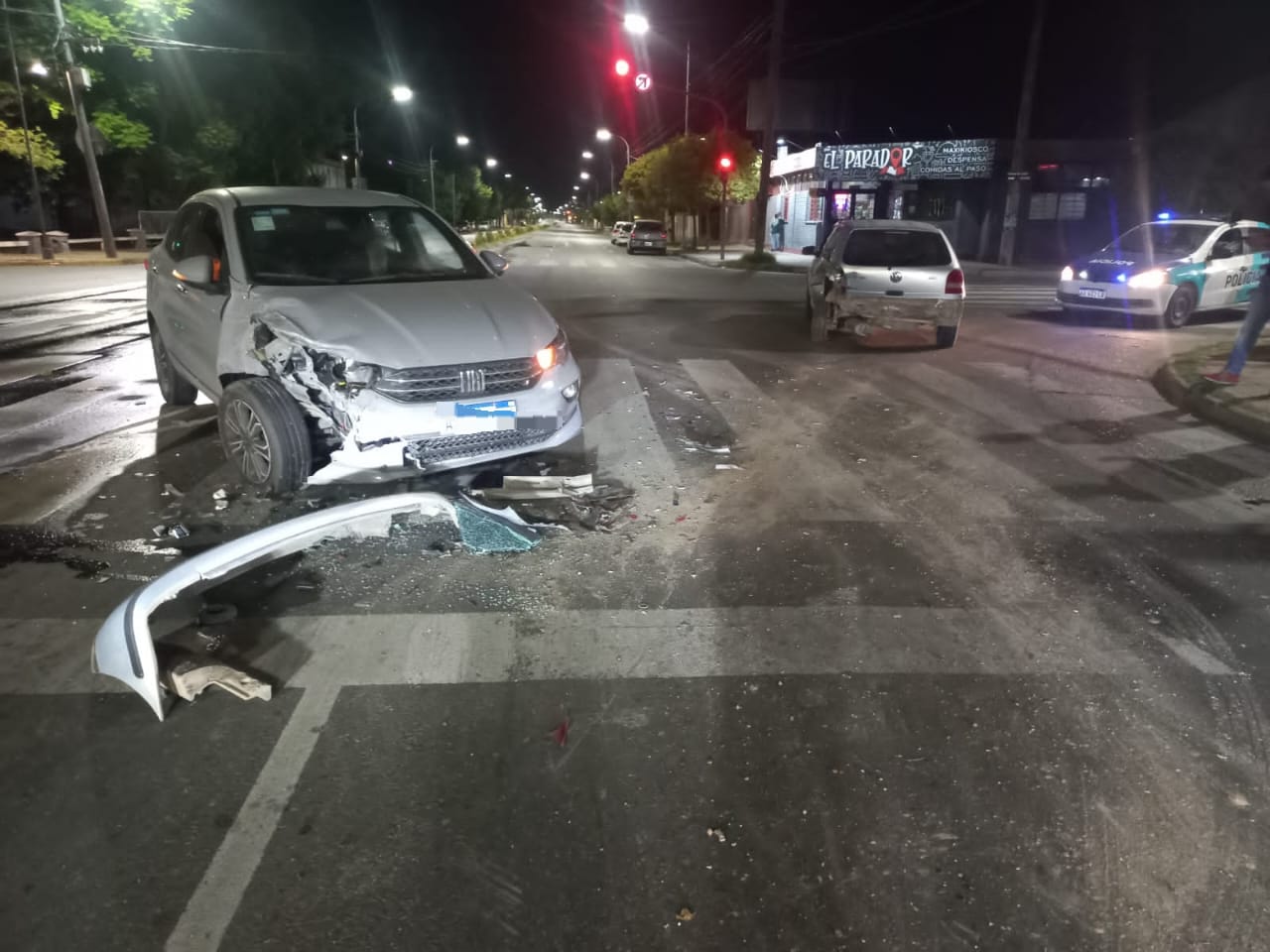 Lee más sobre el artículo Insólito accidente entre dos autos en Savio y Ponce de León