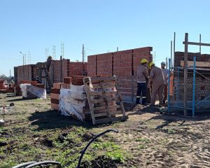 Lee más sobre el artículo Milei lo hizo: paralizan construcción de viviendas del ProCreAr en San Nicolás