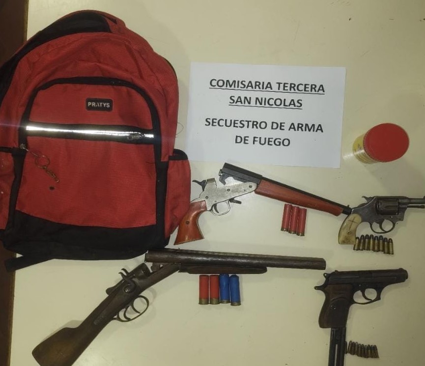 Lee más sobre el artículo Un sujeto amenazó a una joven y luego le secuestraron un arsenal