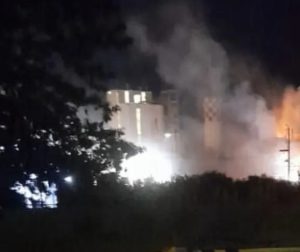 Lee más sobre el artículo Explosión en Atanor: Greenpeace alerta que quedan rastros de atrazina en la vía pública de San Nicolás