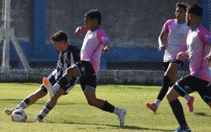 Lee más sobre el artículo Arrancó el fútbol nicoleño, con muchos goles y buenos partidos