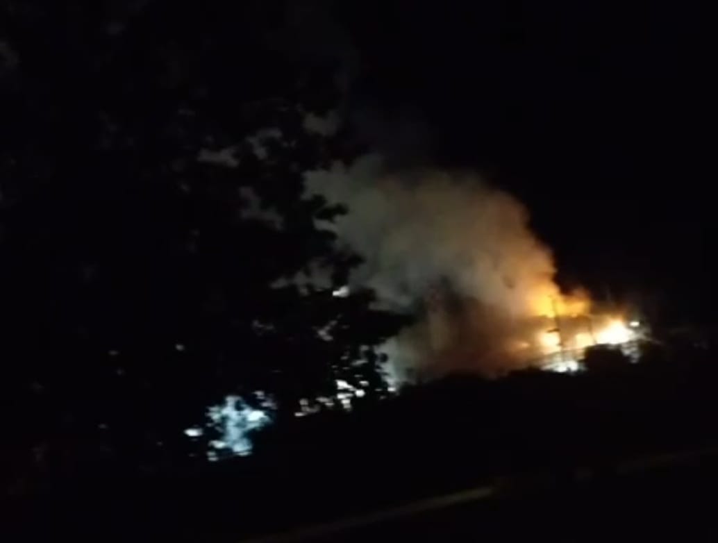 Lee más sobre el artículo Explosión en Atanor: hay un operario herido y fuga de producto químico