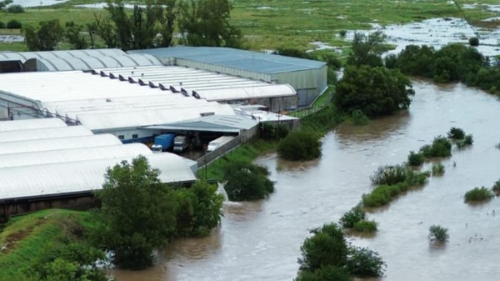 Lee más sobre el artículo La lluvia no da tregua y crecen las inundaciones en distintos puntos de la ciudad