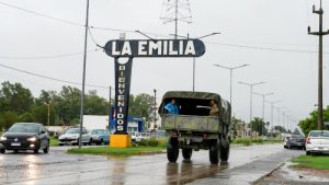 Lee más sobre el artículo Angustia en La Emilia:  alertan por posible desborde del Arroyo del Medio y comienzan a evacuar
