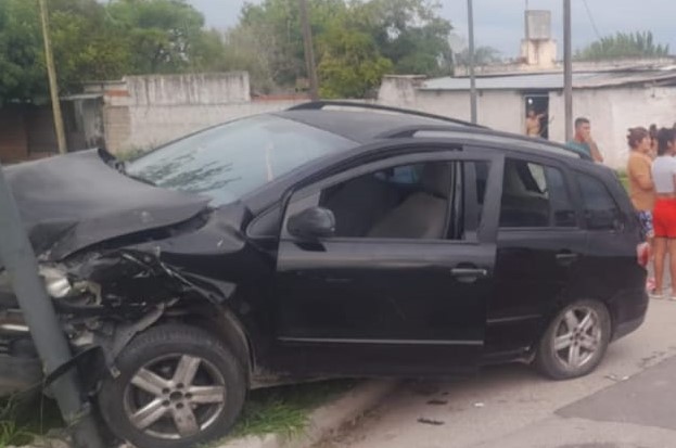 Lee más sobre el artículo Una niña resultó herida tras accidente entre dos autos