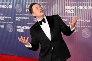 Lee más sobre el artículo Elon Musk anunció que despedirá al 10% de los empleados de Tesla