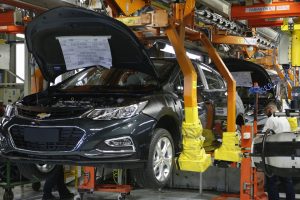Lee más sobre el artículo General Motors: confirman 33 despidos y 167 «retiros voluntarios» en la planta de Alvear