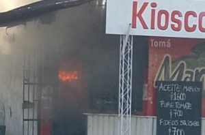 Lee más sobre el artículo Se incendió un kiosco en Rucci y Lavalle