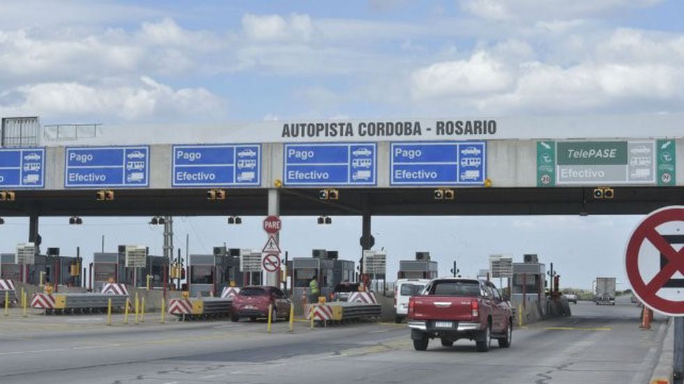 Lee más sobre el artículo Aumentan 200% los peajes, y para ir a Rosario costará 900 pesos