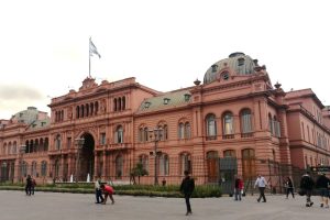 Lee más sobre el artículo El listado de empresas públicas que la oposición light le habilitó privatizar al Gobierno