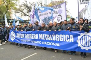 Lee más sobre el artículo Miles de metalúrgicos se movilizan hoy en San Nicolás