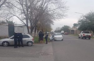 Lee más sobre el artículo Una joven herida tras chocar ciclomotor con auto