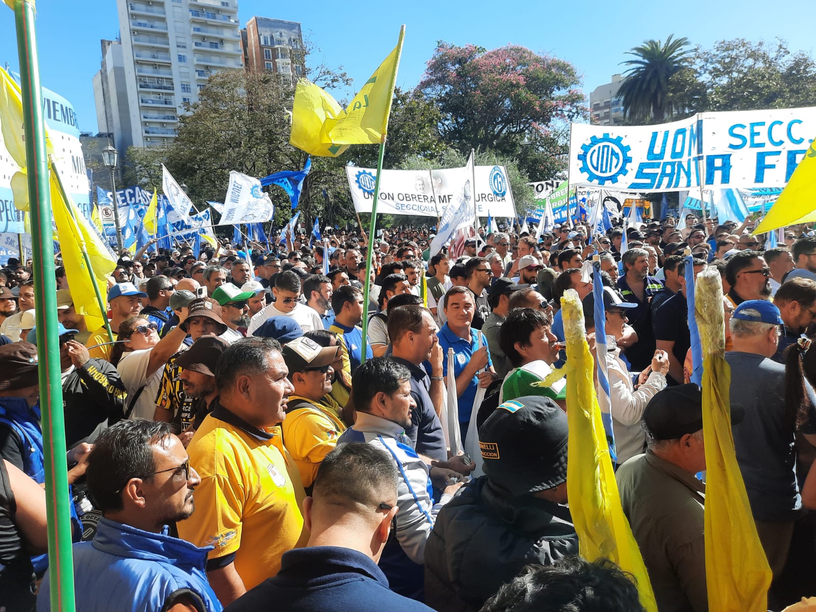 Lee más sobre el artículo Plebiscito de UOM: trabajadores siderúrgicos rechazaron propuesta salarial empresaria