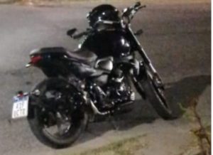 Lee más sobre el artículo Motociclista perdió el control y sufrió lesiones graves