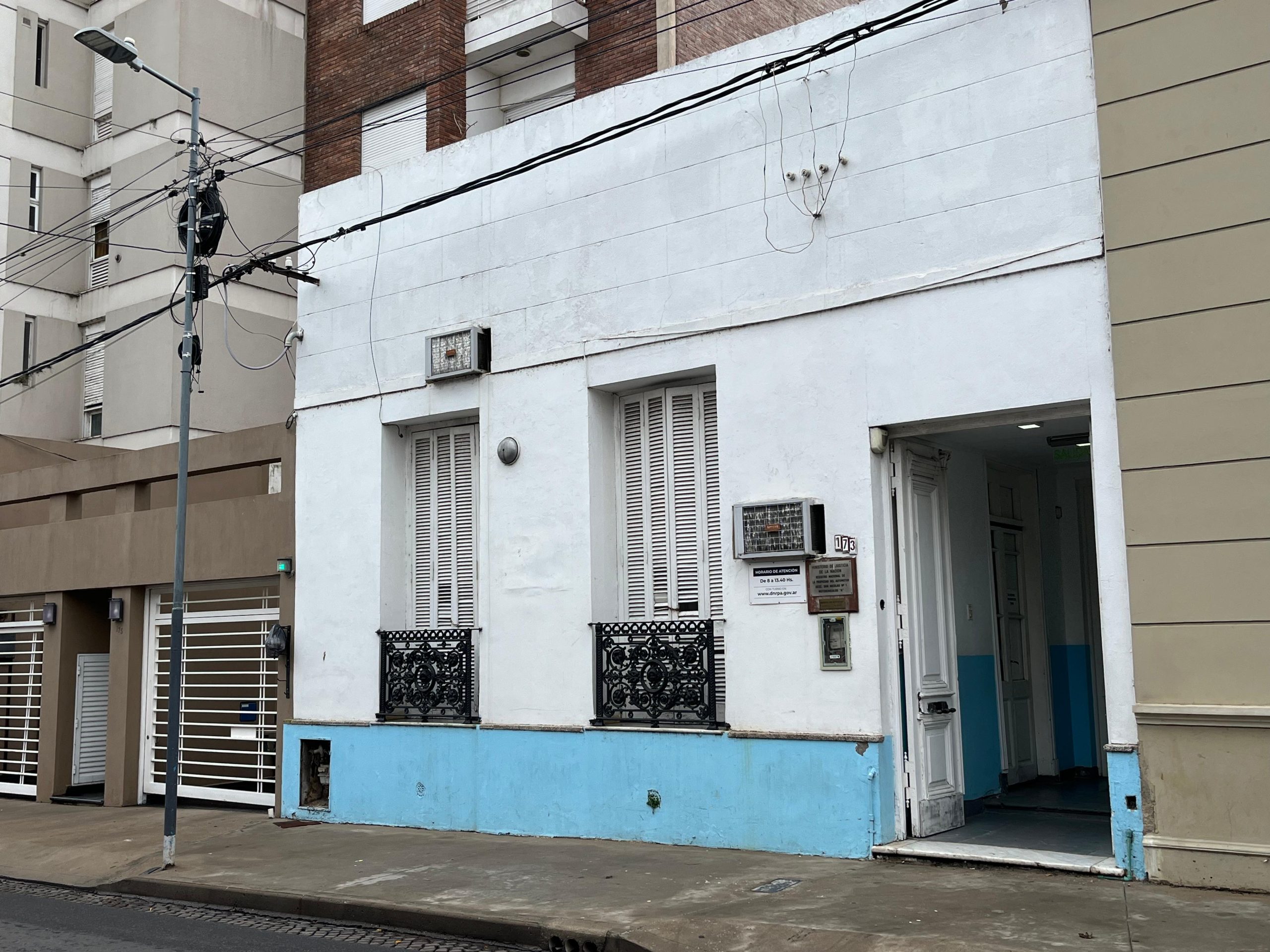 Lee más sobre el artículo El Gobierno anunció que reducirá el 40% de los Registros del Automotor