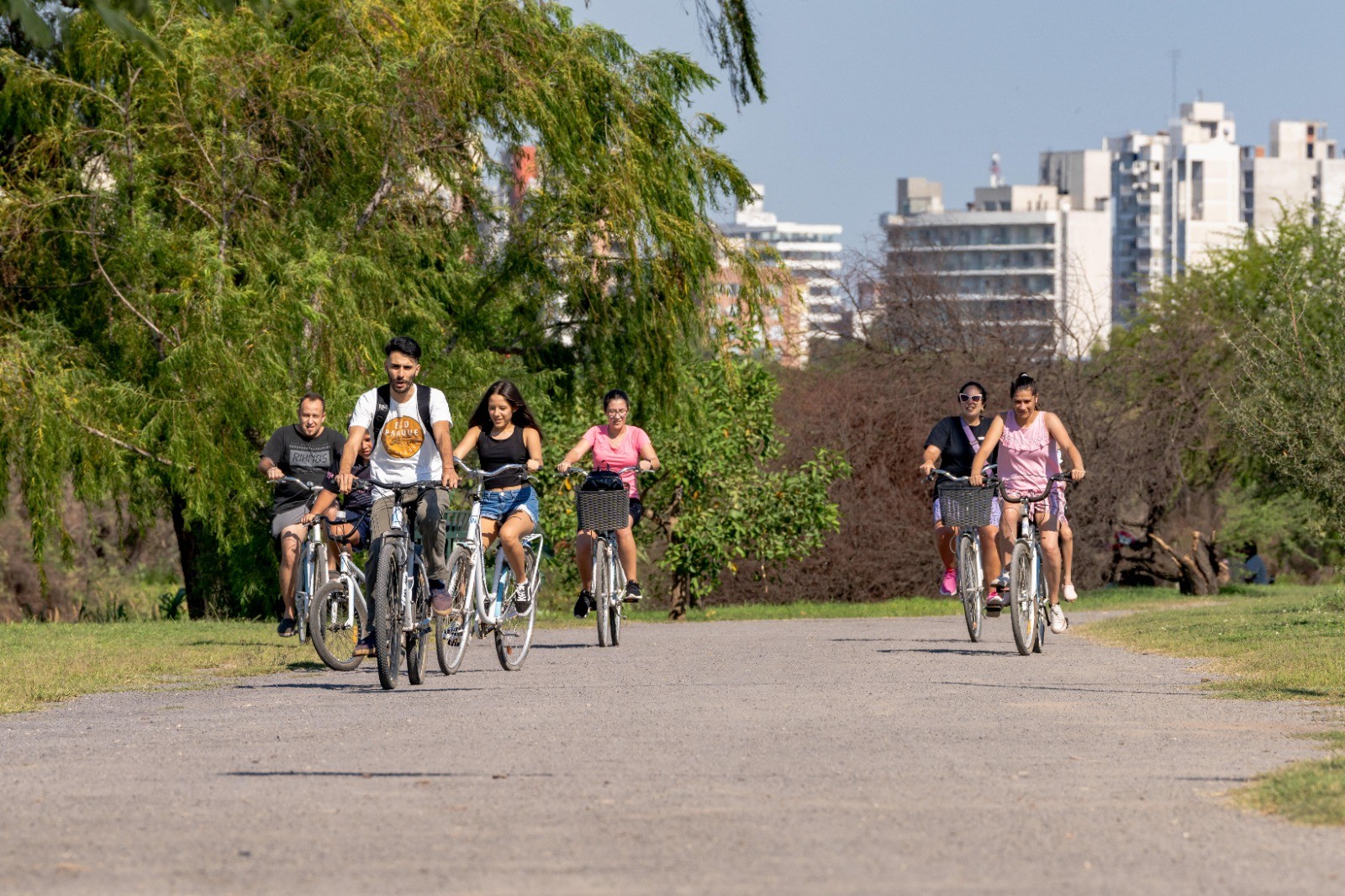Lee más sobre el artículo Los sábados, numerosas opciones en la Laguna Descubrí San Nicolás