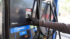 Lee más sobre el artículo Los combustibles suben 4% desde este 1° de mayo