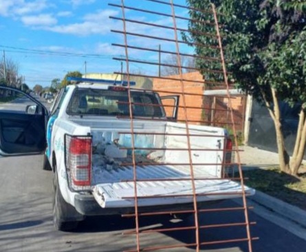 Lee más sobre el artículo Insólito: lo detuvieron por robar la reja de una casa